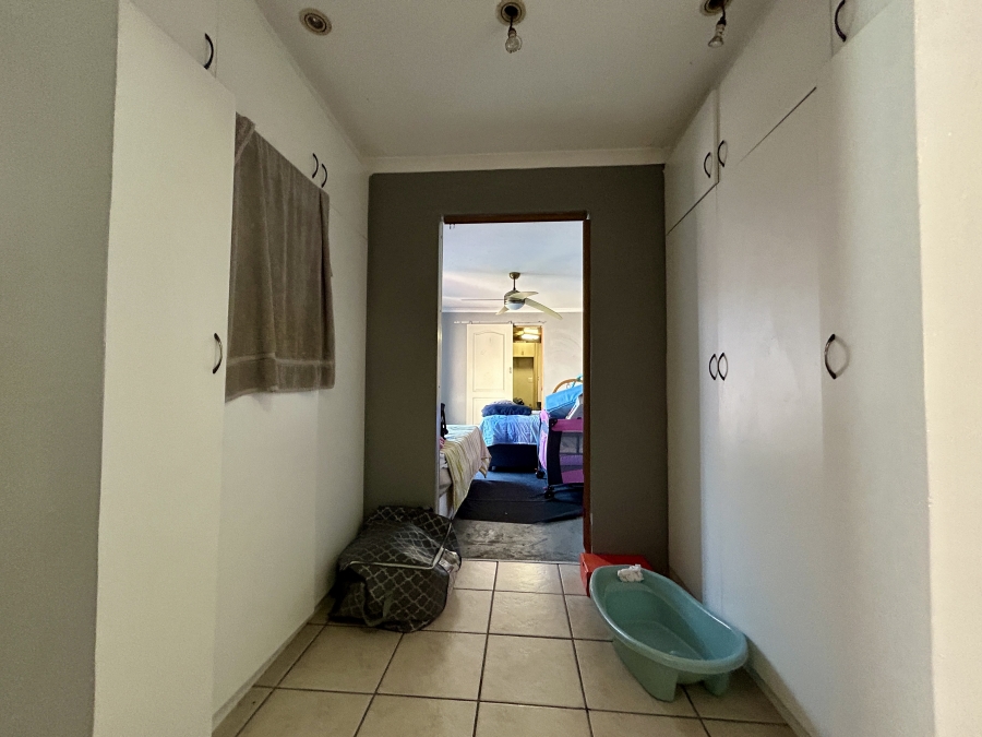 2 Bedroom Property for Sale in Fairfield Estate Western Cape